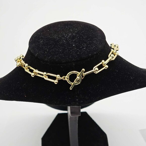 Authentic Louis Vuitton Lock & Key w/ Unbranded Gold Plated Gold Chain Necklace - Picture 4 of 11